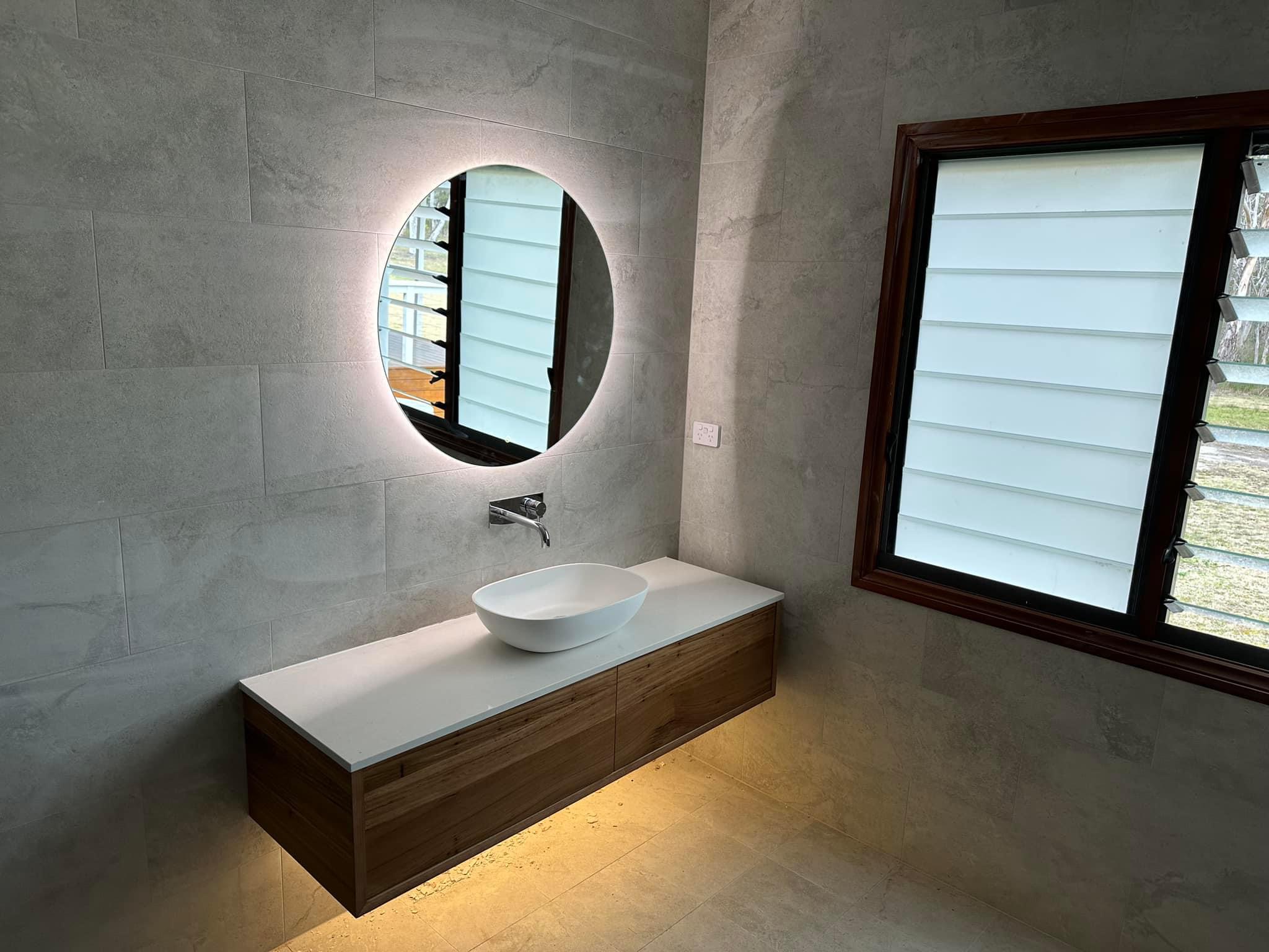 Bathroom feature lighting installation