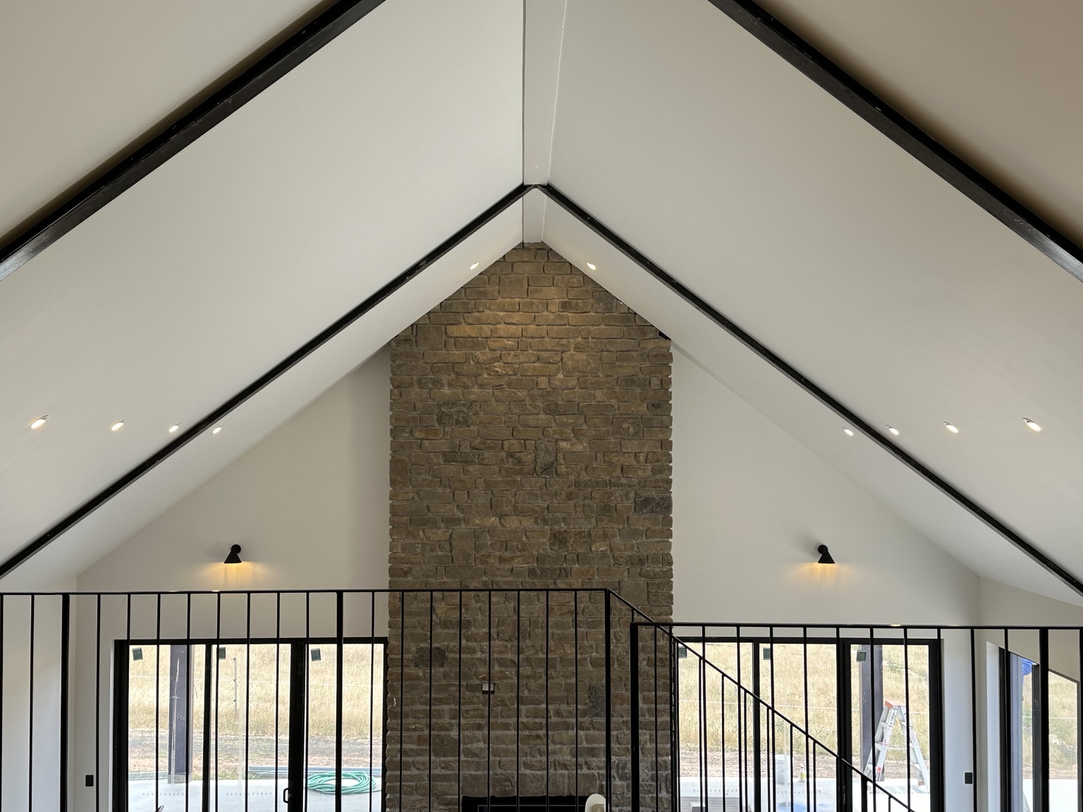 Architectural feature lighting installation